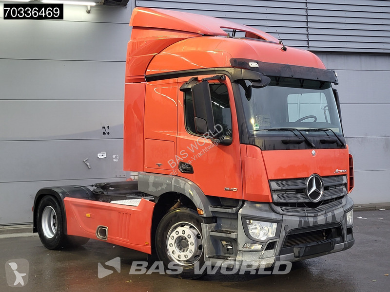 Mercedes 1840 4X2 StreamSpace Retarder tractor...