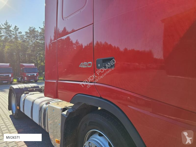 Tahač Volvo XXL MANUAL 420 EURO 5 2011 r MEGA...