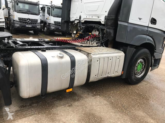 Traktor Mercedes 1845LS Tracteur