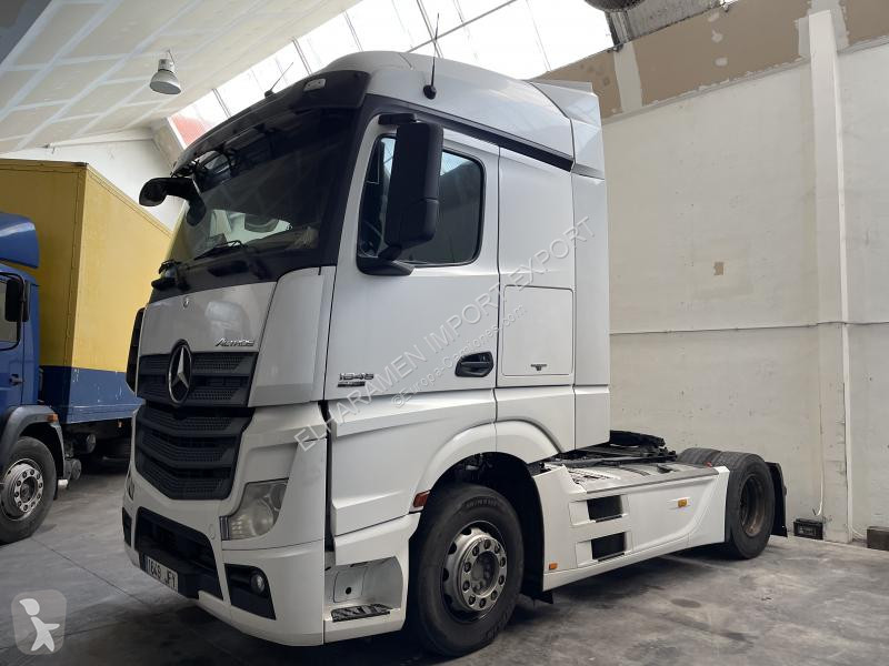 Traktor Mercedes 1845