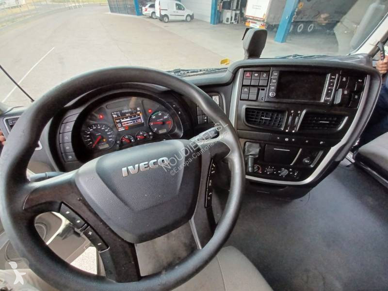 Traktor Iveco