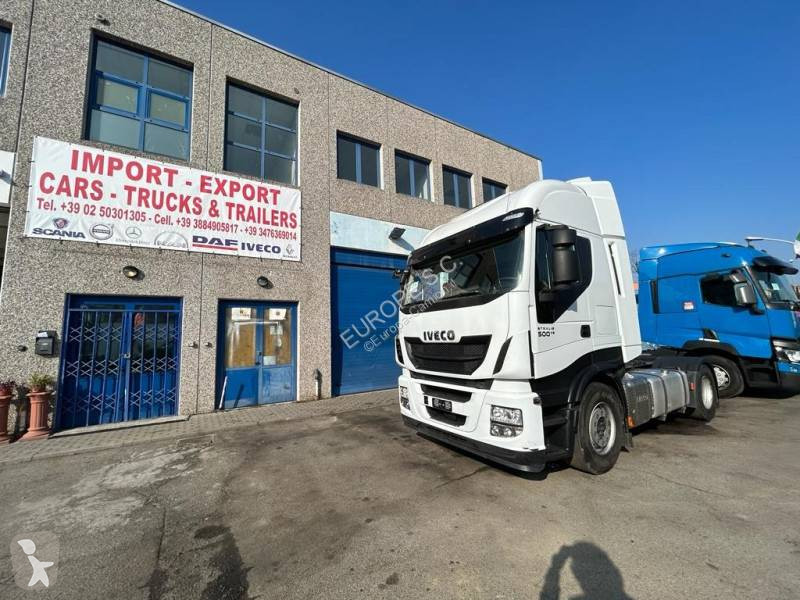 Traktor Iveco
