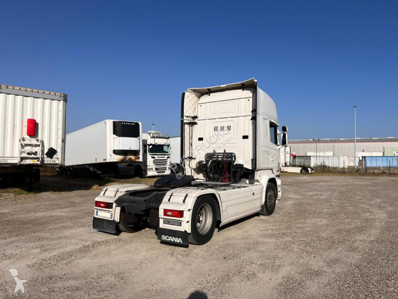 Tahač Scania 490