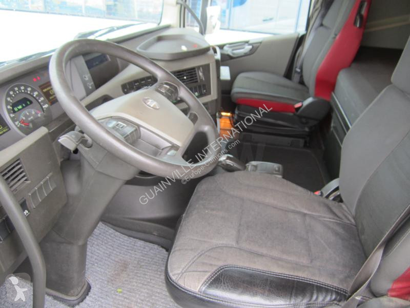Tractor Volvo 500