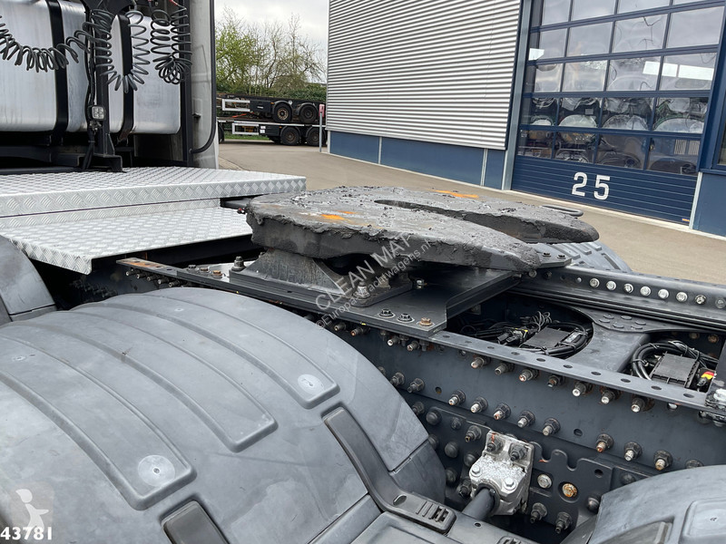 Tahač Volvo FH 16.750 8x4 Euro 6 HEAVY...
