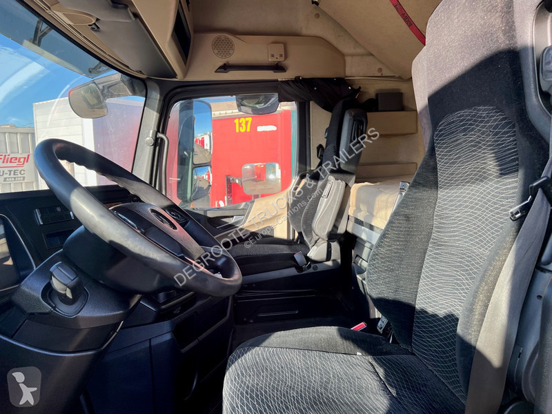 Traktor Mercedes 1845 BigSpace