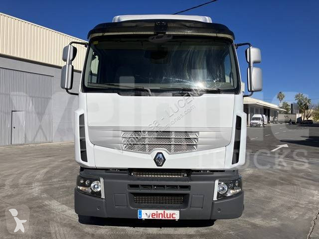 Tahač Renault