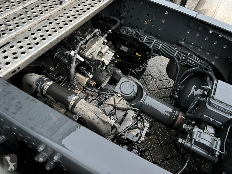 Traktor Mercedes 1845 BigSpace