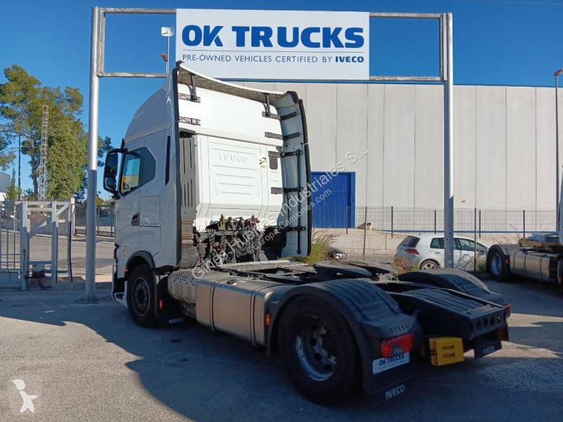 Cap tractor Iveco