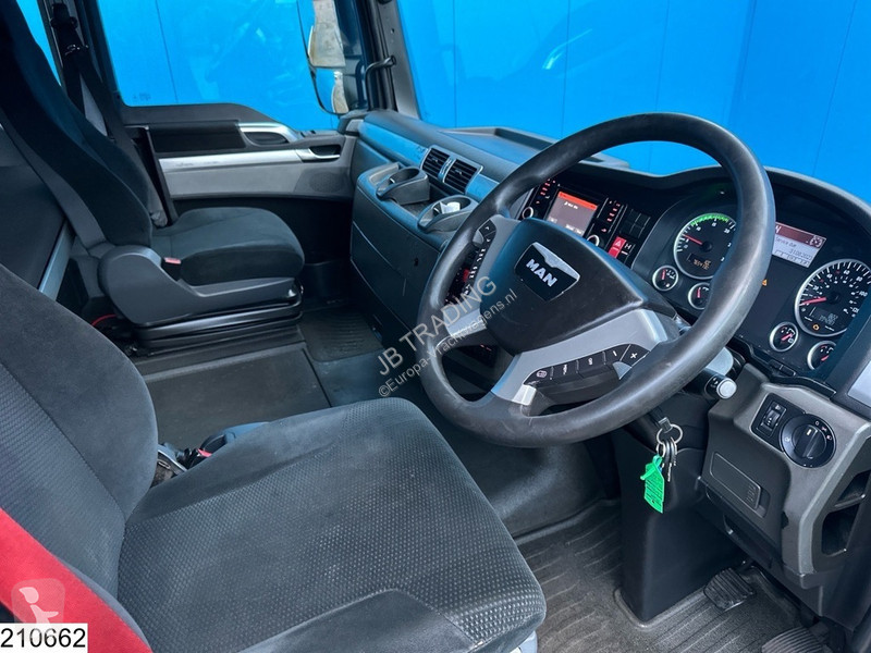 Traktor MAN 24 440 6x2, EURO 6, RHD, ADR,...