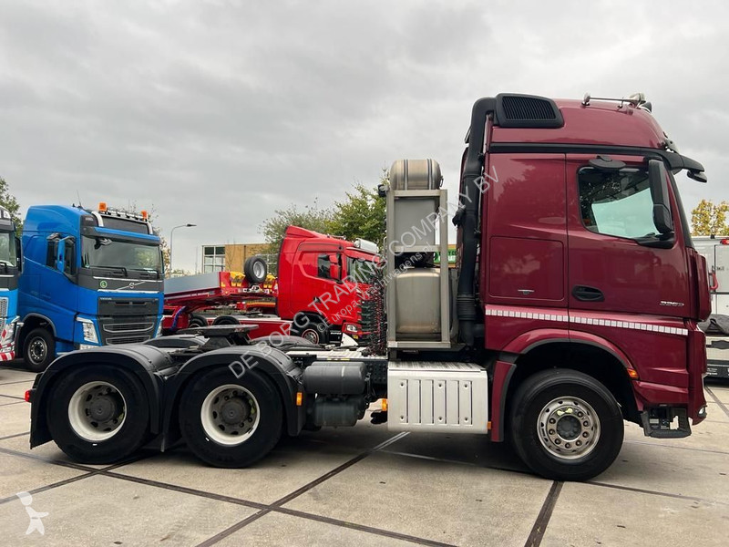 Tractor Mercedes Arocs 3363 3363