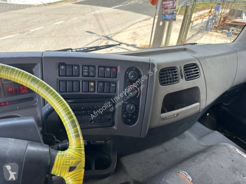 Tractor Renault