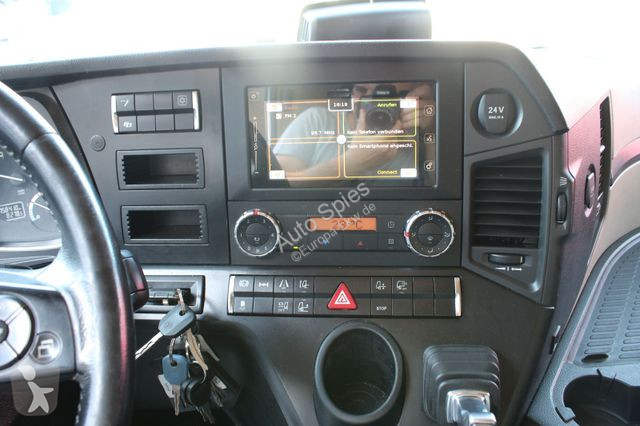 Traktor Mercedes MP4 1846 Mega