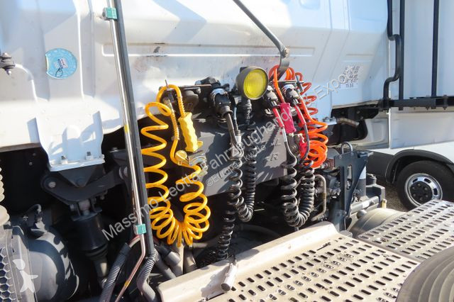 Tractor Iveco AS440S46 CNG / LPG Fz.28