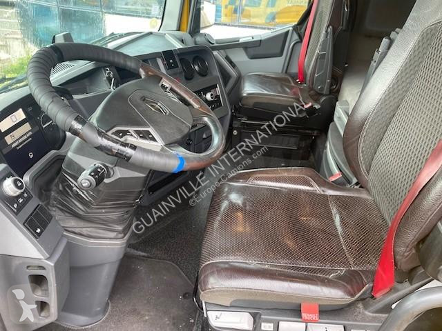 Traktor Renault 520 Gamme T