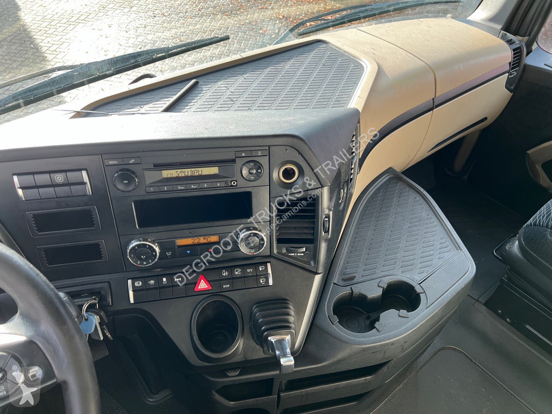 Traktor Mercedes 1845 Bigspace