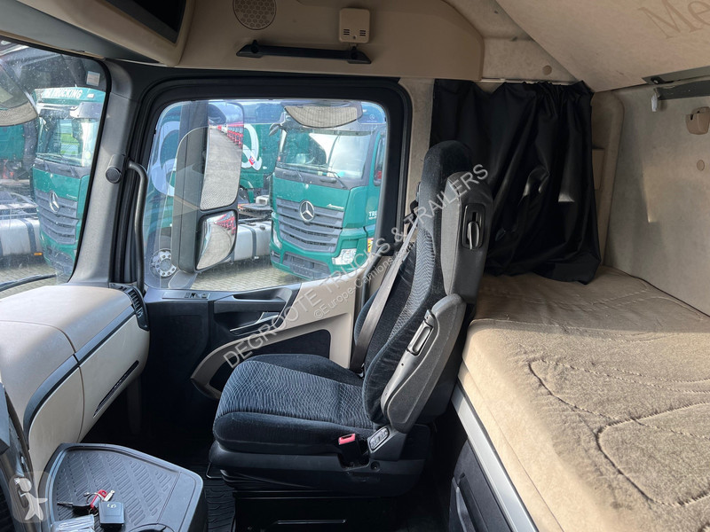 Traktor Mercedes 1845 BigSpace