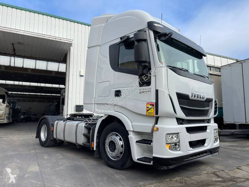 Tahač Iveco