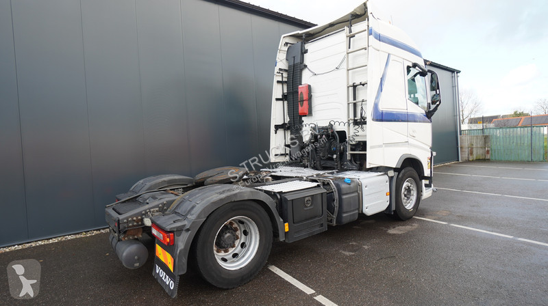 Trekker Volvo 420 EURO 6 GLOBETROTTER