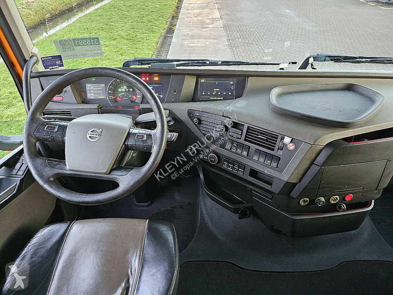 جرار Volvo 420 VOITH RET. LEATHER