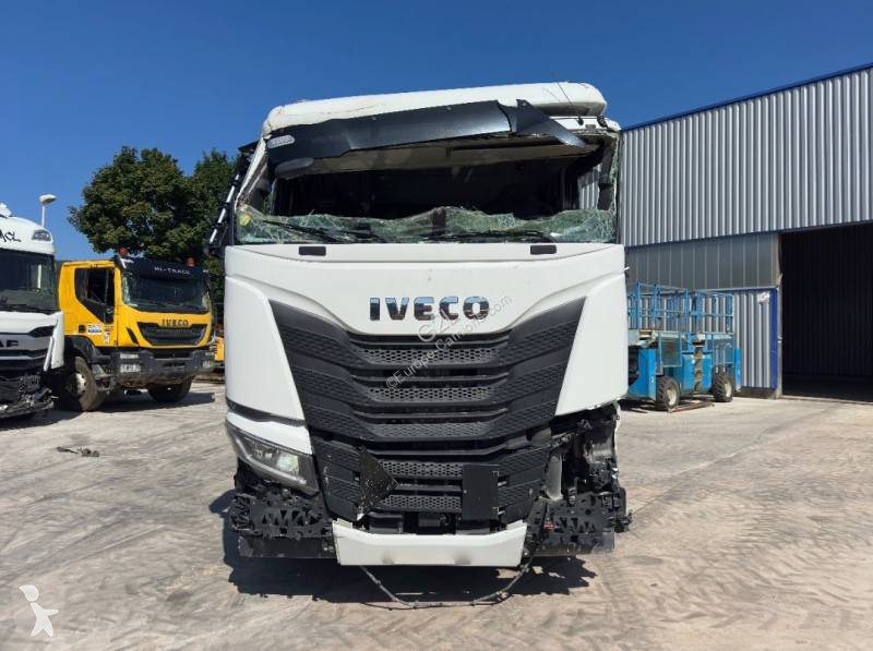 Traktor Iveco