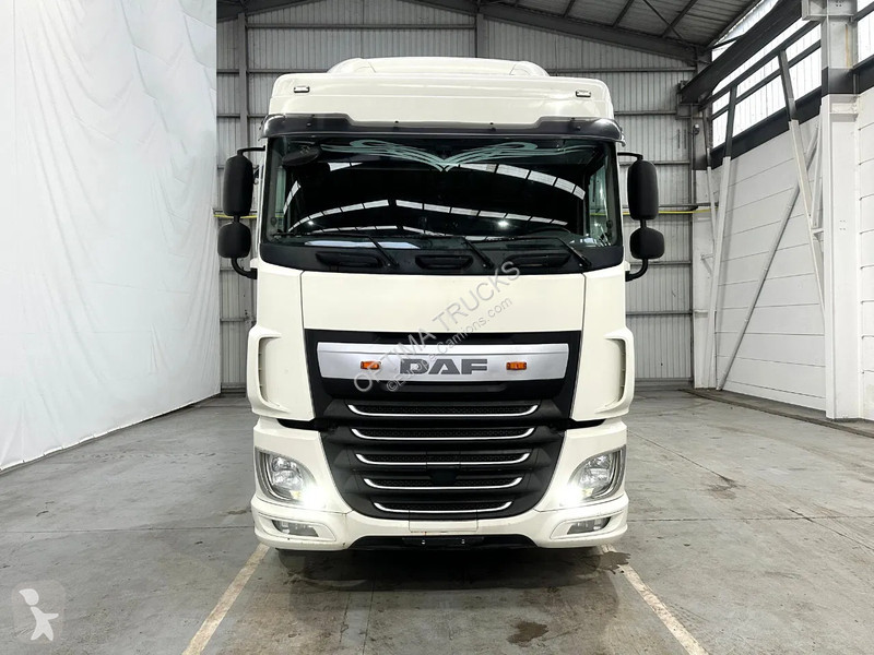 Traktor DAF SPACECAB / STANDAIRCO / ADR