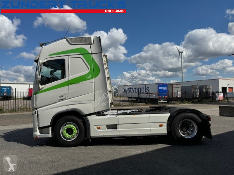 Traktor Volvo 500 GLOBETROTTER