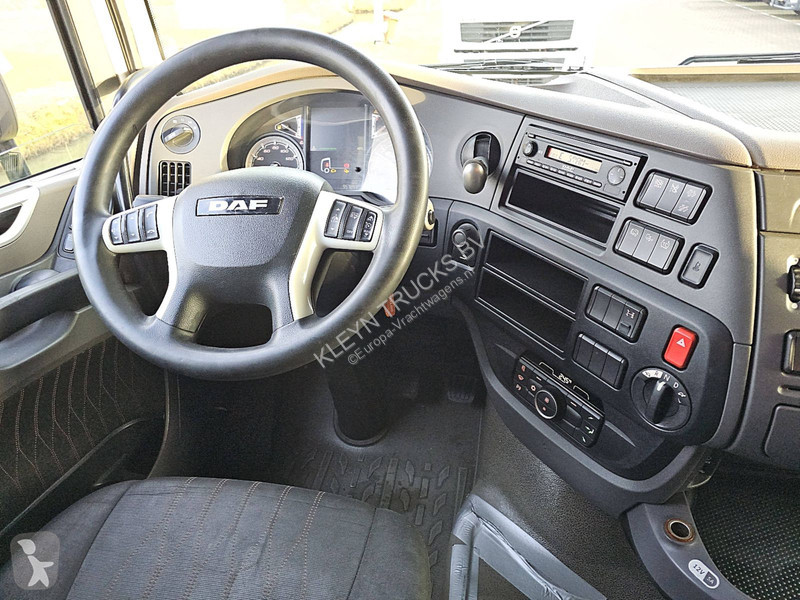 Traktor DAF 450 SPACECAB SKIRTS