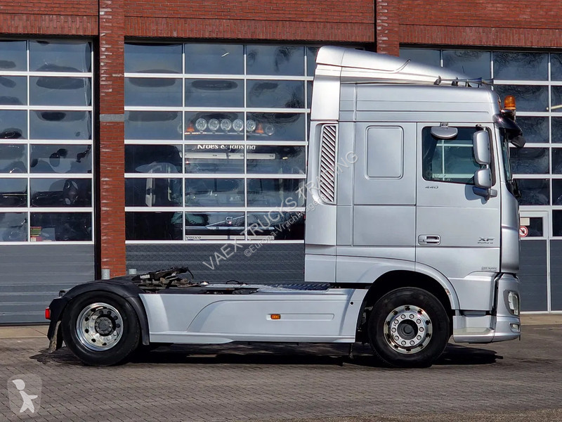 Traktor DAF 440 SpaceCab 4x2 - Full spoiler -...
