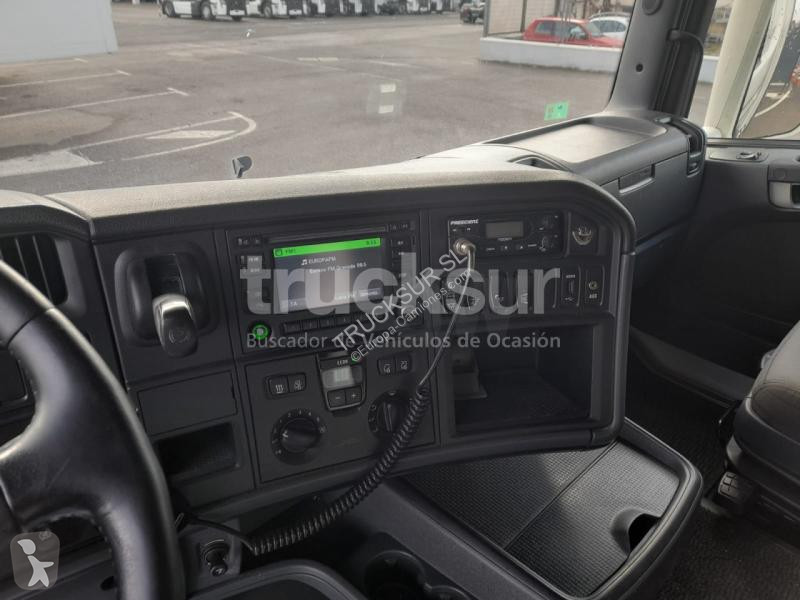 Traktor Scania 520