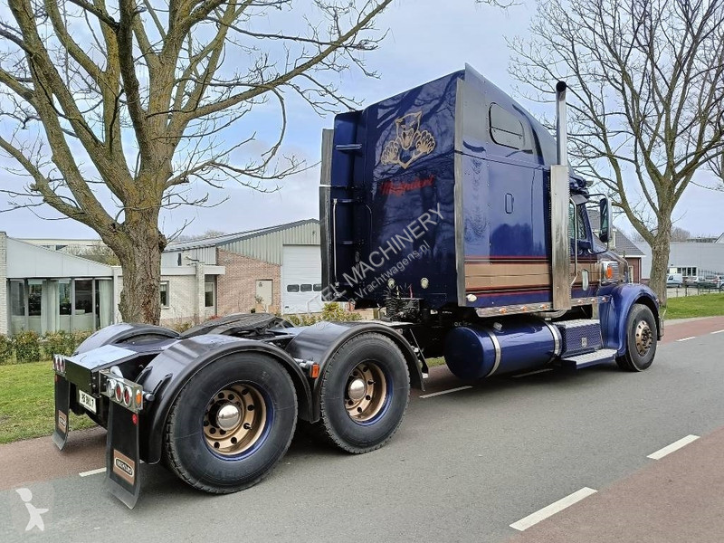 Traktor Freightliner 500 hp caterpillar truck...