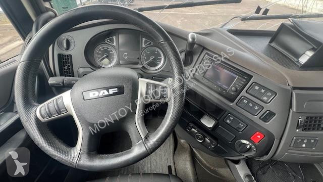 Tracteur DAF 530