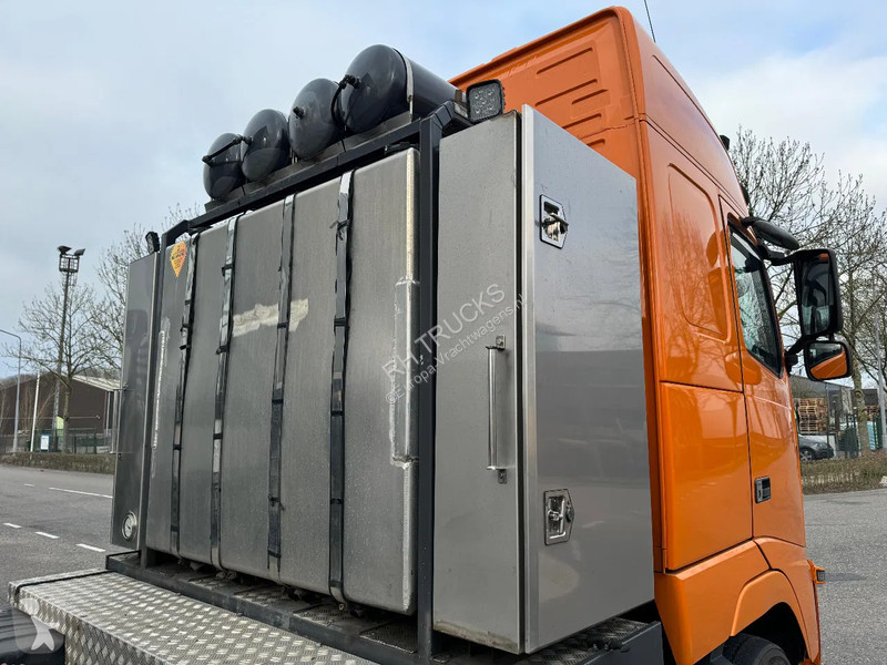 Traktor Volvo 500 8X2 - EURO 5 + LIFT/STEERING...