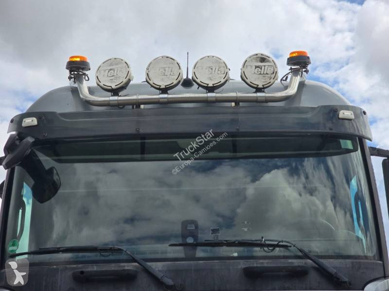 Tracteur Mercedes 2663