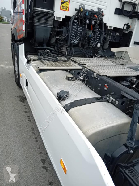 Traktor Renault 480 Gamme T