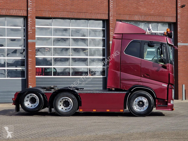 Tahač Volvo 13540 Lowroof 6x2 - Show truck -...