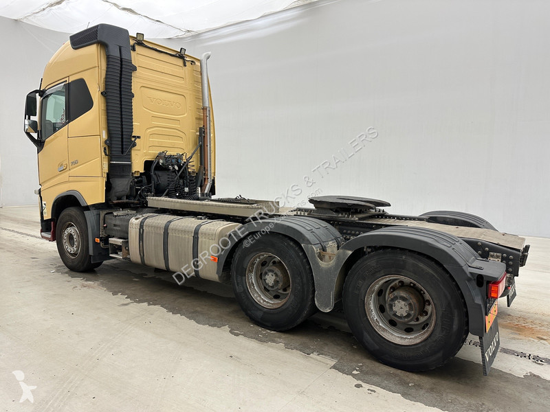 Tahač Volvo 750 - 6x4
