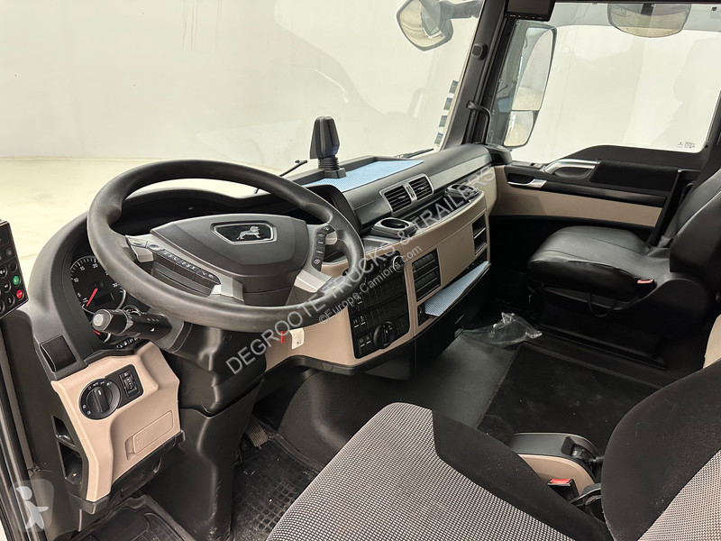 Traktor MAN 18.460 - engine broken