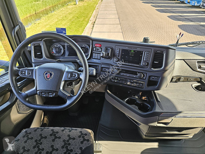 Trekker Scania S450 SKIRTS 2X TANK RETAR