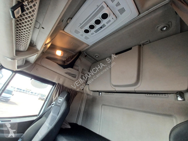 جرار Iveco Stralis AS440S48T/P