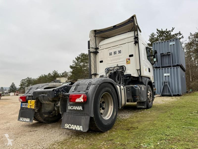 Traktor Scania 490