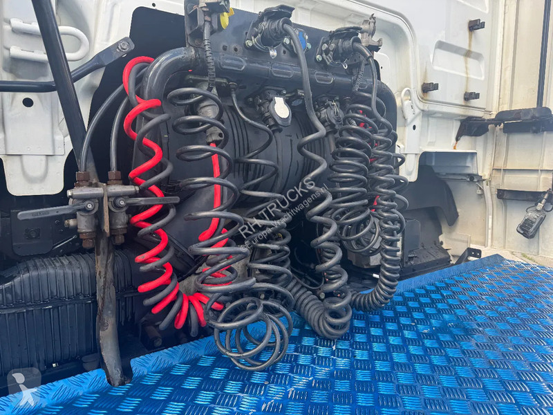 Traktor MAN TGX 6X2 EURO 6 SPOILERS AUTOMATIC