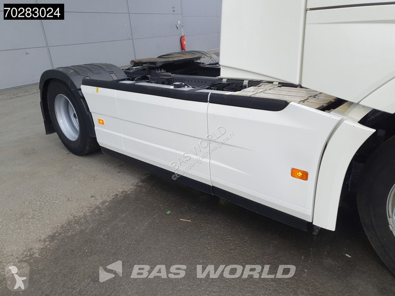 Tractor Volvo FH  4X2 VEB+ I-ParkCool 2x Tanks...