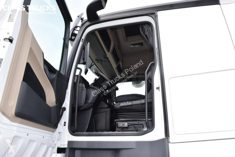 جرار Mercedes 5 1845 BigSpace Max tanks