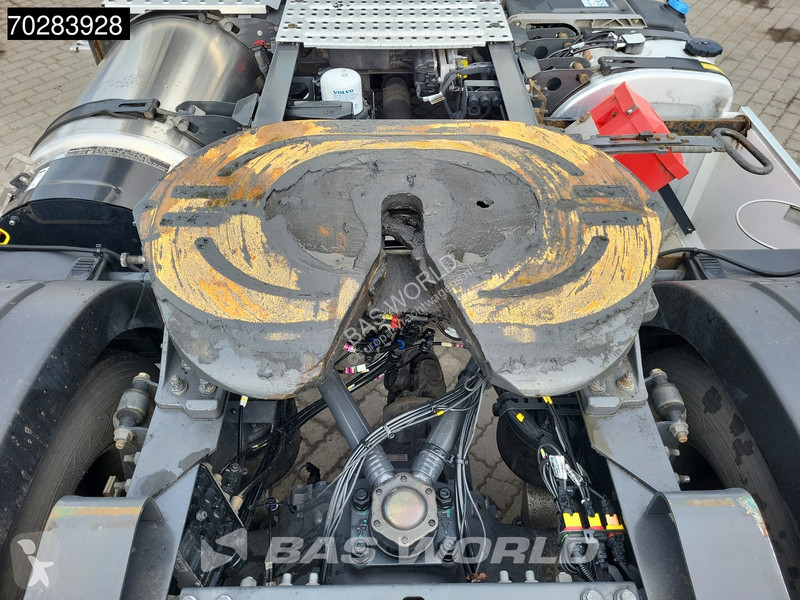 Tahač Volvo FH  4X2 LNG VEB+ ADR VDS I-ParkCool...