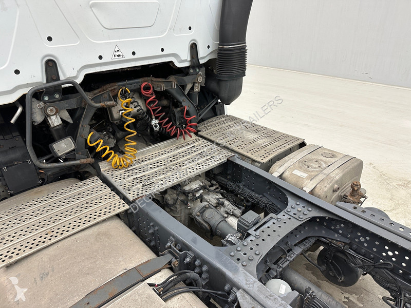 Traktor Mercedes 1842