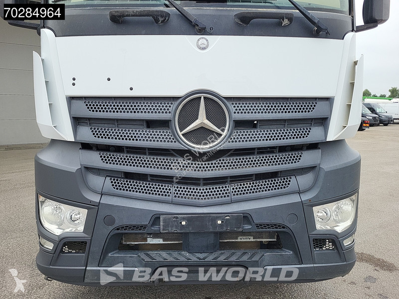 Tractor Mercedes 1845 4X2 ClassicSpace Retarder...