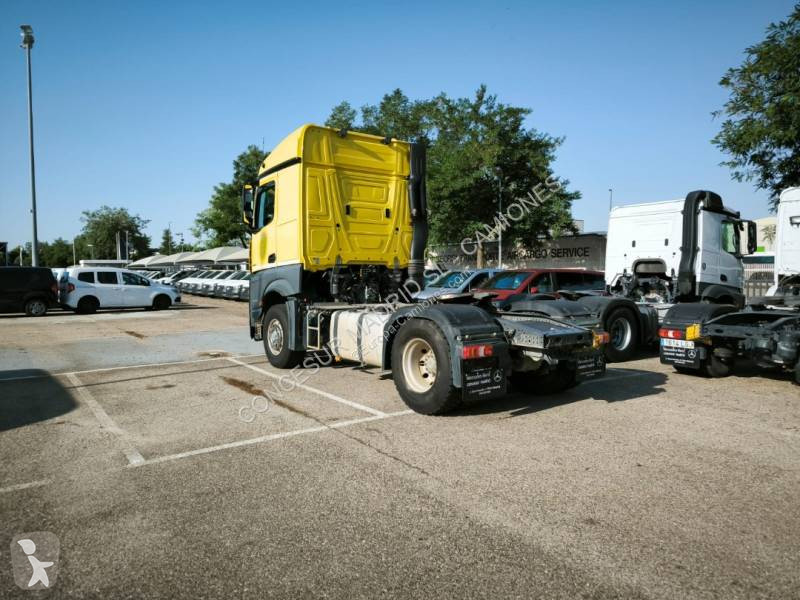 Traktor Mercedes