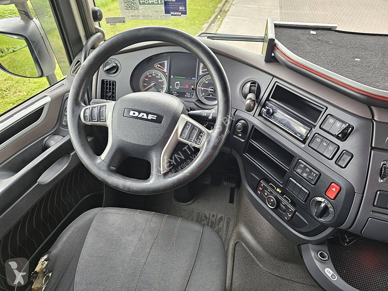 Tahač DAF 480 SPACECAB SKIRTS