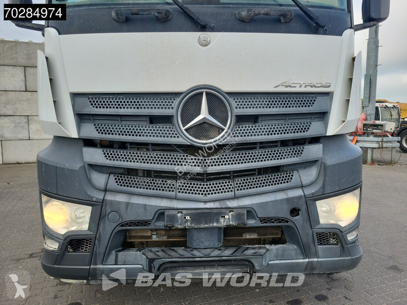Tractor Mercedes 1845 4X2 ClassicSpace Retarder...